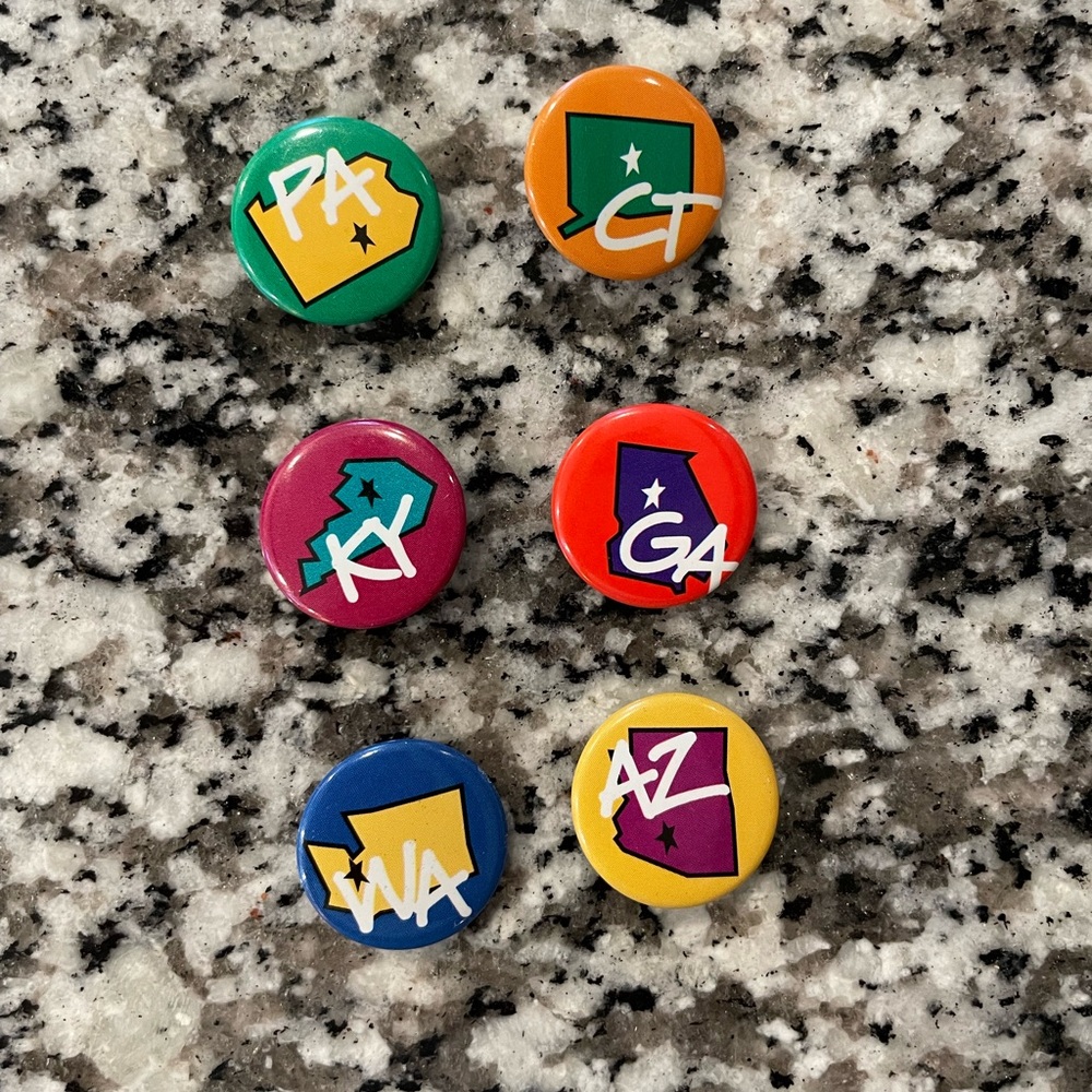 1994 Vintage American Girl US State Pins “Grin Pins”